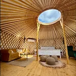 Glamping Marcipan - Jurty Ve Vinici Na Jizni Morave Luxussátor *