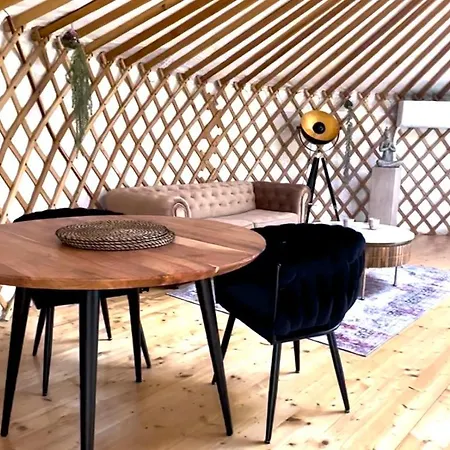 Glamping Ve Vinici - Jurty Zijumarcipan - Jizni Morava Blučina
