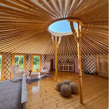 Glamping Ve Vinici - Jurty Zijumarcipan - Jizni Morava * Blučina